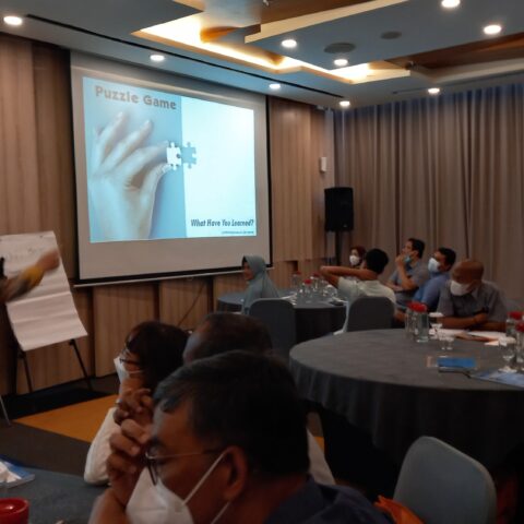 “Performance Management: Manage and Achieve Your Goal”, PT Vision Ease Asia - Hoya, 24 Maret 2022 (gambar 4)