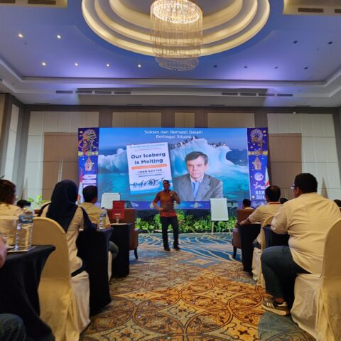 "Becoming a Servant Leader", Alfamidi, Grand Mercure Solo Baru, 16 Januari 2024 (gambar 2)
