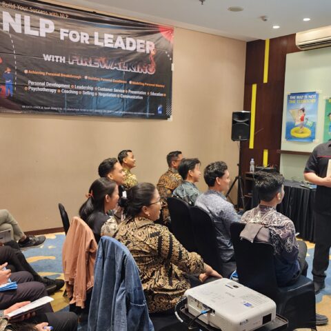 "NLP for Leader with Firewalking", Tododo, Mid Town Hotel Samarinda 19-20 Juni 2024 (gambar 1)
