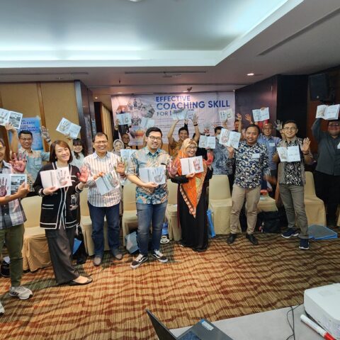 "EFFECTIVE COACHING SKILL FOR LEADER", HR Excellency Public Class, Hotel Santika Slipi, 19-20 Agustus 2024 (gambar 1)