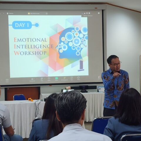 "Emotional Intelligence (EQ) for Leaders", PT Ecogreen Oleochemicals, Batam 26-27 Agustus 2024 (gambar 4)